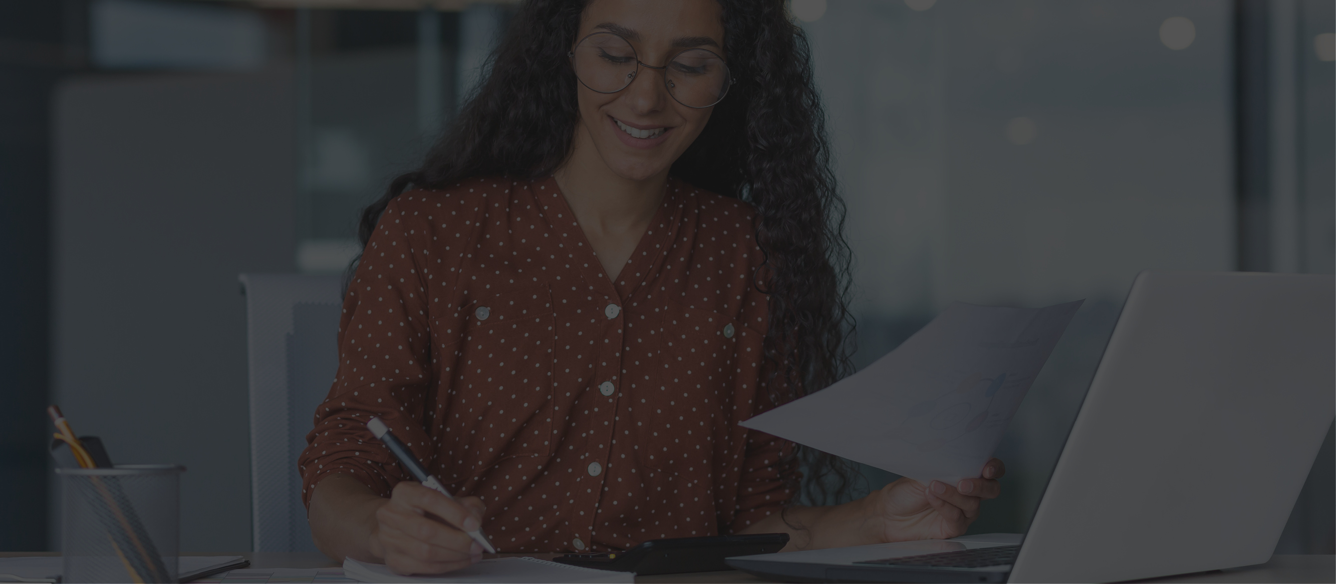 Beyond words: the impact of visual content in copywriting